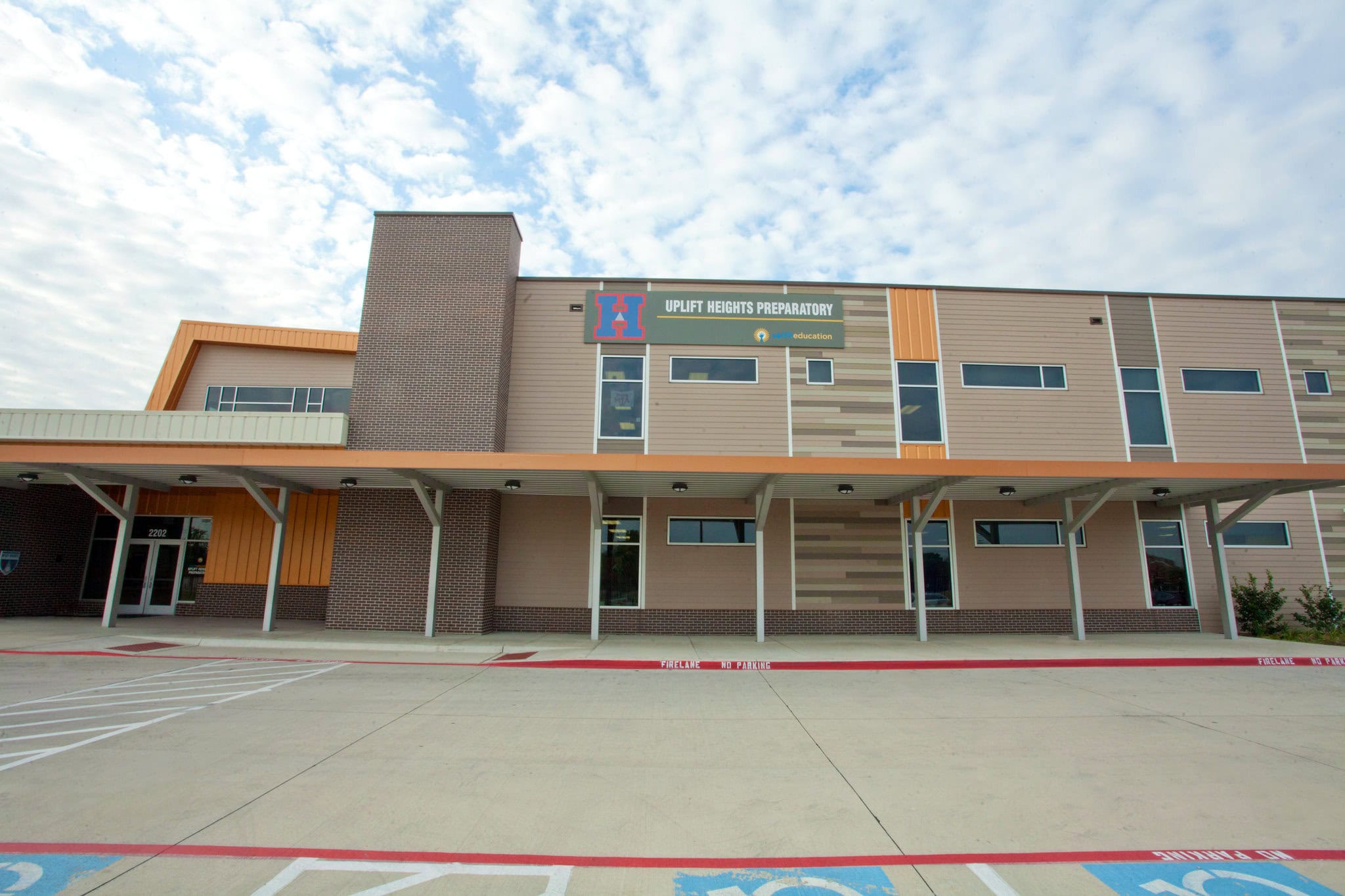 Best Charter School Texas Heights Primary School Building