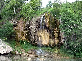 Абҙан ауылы эргәһендәге Инйәр йылғаһы ярында урынлашҡан шарлама