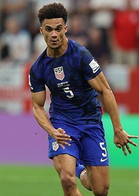 <span class="mw-page-title-main">Antonee Robinson</span> American soccer player (born 1997)