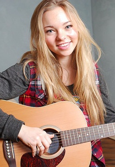 <span class="mw-page-title-main">Taylor Hickson</span> Canadian actor (born 1997)