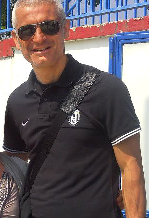 <span class="mw-page-title-main">Fabrizio Ravanelli</span> Italian football player and manager