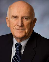 <span class="mw-page-title-main">Mike Schrunk</span> American lawyer (1942–2023)