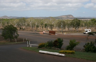 <span class="mw-page-title-main">Lakeland, Queensland</span> Town in Queensland, Australia