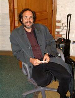 <span class="mw-page-title-main">Lee Smolin</span> American theoretical physicist (born 1955)