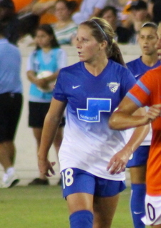 <span class="mw-page-title-main">Maddy Evans</span> American retired soccer midfielder and defender.