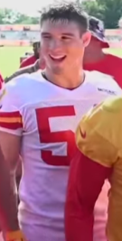 <span class="mw-page-title-main">Leo Chenal</span> American football player (born 2000)