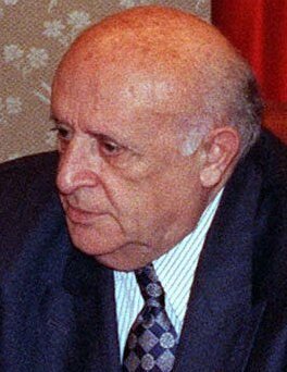 <span class="mw-page-title-main">Süleyman Demirel</span> President of Turkey from 1993 to 2000