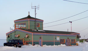 <span class="mw-page-title-main">Cape Dorset Airport</span> Airport in Kinngait, Nunavut, Canada