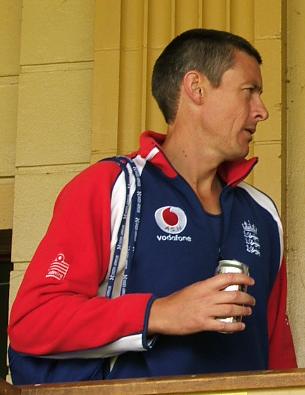 <span class="mw-page-title-main">Ashley Giles</span> English cricketer (born 1973)