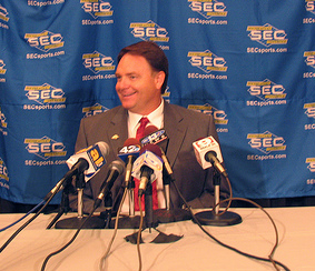 <span class="mw-page-title-main">Houston Nutt</span> American football player and coach (born 1957)