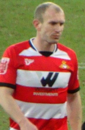 <span class="mw-page-title-main">Gareth Roberts (footballer)</span> Welsh footballer