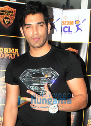 <span class="mw-page-title-main">Paras Chhabra</span> Indian model and television actor