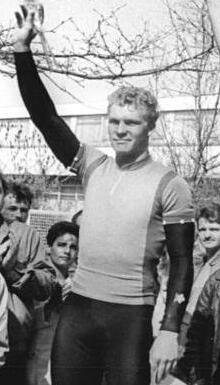 <span class="mw-page-title-main">Maik Landsmann</span> East German racing cyclist