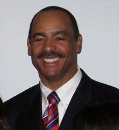 <span class="mw-page-title-main">Kellen Winslow</span> American football player (born 1957)