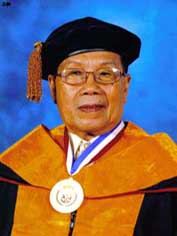 <span class="mw-page-title-main">Gavino Trono</span> Filipino biologist (born 1931)