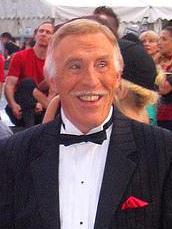 <span class="mw-page-title-main">Bruce Forsyth</span> British entertainer and presenter (1928–2017)