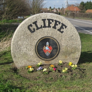 <span class="mw-page-title-main">Cliffe, Kent</span> Human settlement in England