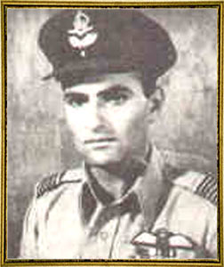 <span class="mw-page-title-main">Hrushikesh Moolgavkar</span> Indian Air Chief Marshal (1920–2015)