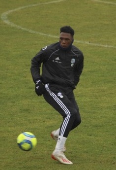 <span class="mw-page-title-main">Lebo Mothiba</span> South African soccer player (born 1996)