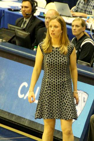 <span class="mw-page-title-main">Lindsay Gottlieb</span> American basketball coach (born 1977)