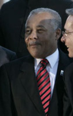 <span class="mw-page-title-main">Owen Arthur</span> Prime Minister of Barbados from 1994 to 2008