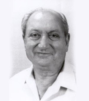 <span class="mw-page-title-main">Romesh Bhandari</span> Indian diplomat and administrator (1928–2013)