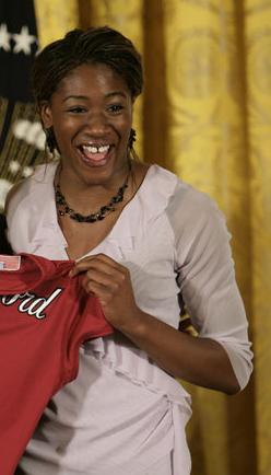 <span class="mw-page-title-main">Ogonna Nnamani</span> American volleyball player