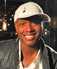 <span class="mw-page-title-main">Javier Colon</span> American singer-songwriter from Connecticut