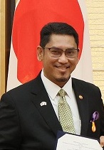 <span class="mw-page-title-main">Ahmad Faizal Azumu</span> Malaysian politician