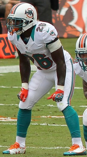 <span class="mw-page-title-main">Lamar Miller</span> American football player (born 1991)