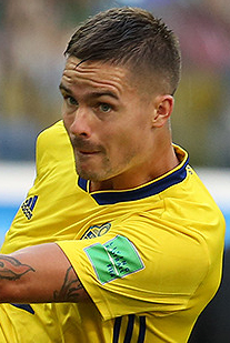 <span class="mw-page-title-main">Mikael Lustig</span> Swedish footballer