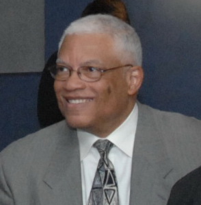 <span class="mw-page-title-main">Mark Washington (cornerback)</span> American football player (born 1947)