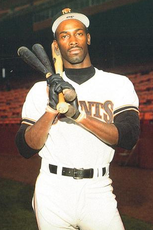 <span class="mw-page-title-main">Chili Davis</span> Jamaican-American baseball player (born 1960)