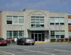 <span class="mw-page-title-main">Dennis-Yarmouth Regional High School</span> Public school in South Yarmouth, Massachusetts, United States