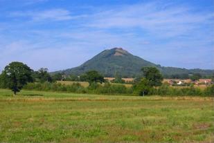 <span class="mw-page-title-main">The Wrekin</span> Hill in Shropshire, England