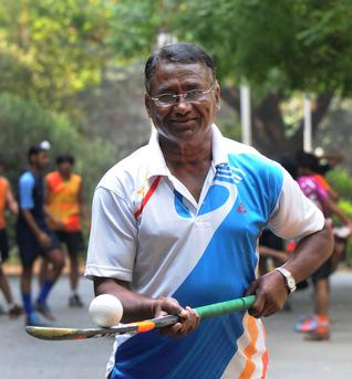 <span class="mw-page-title-main">Ashok Kumar (field hockey)</span> Indian field hockey player