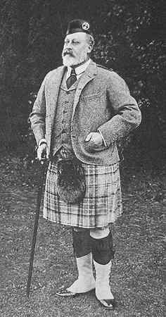 <span class="mw-page-title-main">Highland dress</span> Traditional dress of Scotlands highlands and isles