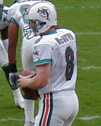 <span class="mw-page-title-main">Cade McNown</span> American football player (born 1977)