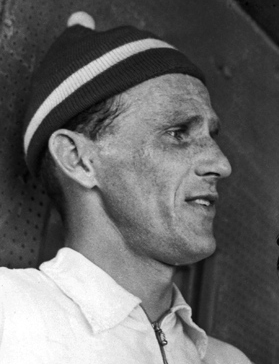 <span class="mw-page-title-main">Sixten Jernberg</span> Swedish cross-country skier