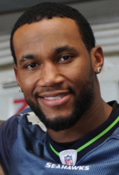 <span class="mw-page-title-main">Roy Lewis (American football)</span> American football player (born 1985)