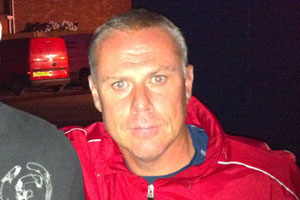 <span class="mw-page-title-main">Tommy Wright (footballer, born 1966)</span> Scottish footballer and coach