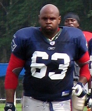 <span class="mw-page-title-main">Rashad Moore</span> American football player (born 1979)