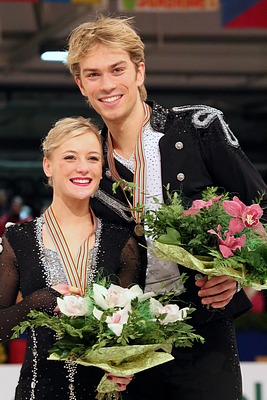 <span class="mw-page-title-main">Penny Coomes</span> English ice dancer