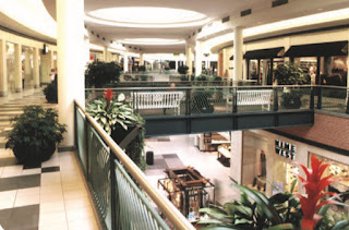 <span class="mw-page-title-main">Wolfchase Galleria</span> Shopping mall in Tennessee, U.S.