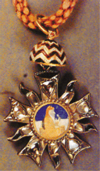 Order of Merit with a portrait of Ranjit Singh, introduced by Ranjit Singh, the first Sikh maharaja of the Panjab (1801-1839), inspired by the French Legion d'honneur and worn by foreign military commanders it was awarded to Ofmbyranjit.gif