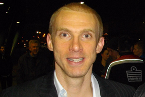 <span class="mw-page-title-main">Luke Chadwick</span> English footballer and coach