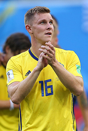 <span class="mw-page-title-main">Emil Krafth</span> Swedish footballer