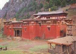 <span class="mw-page-title-main">Karma Gon Monastery</span> Tibetan Buddhist monastery in Karuo District, Tibet, China