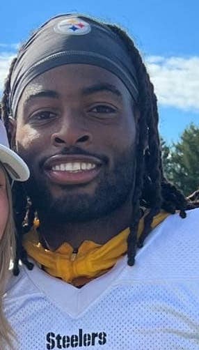 <span class="mw-page-title-main">Najee Harris</span> American football player (born 1998)