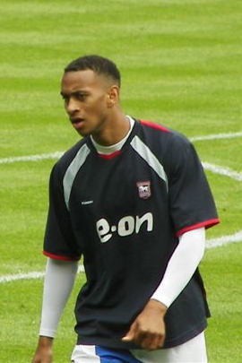 <span class="mw-page-title-main">Danny Haynes</span> English footballer